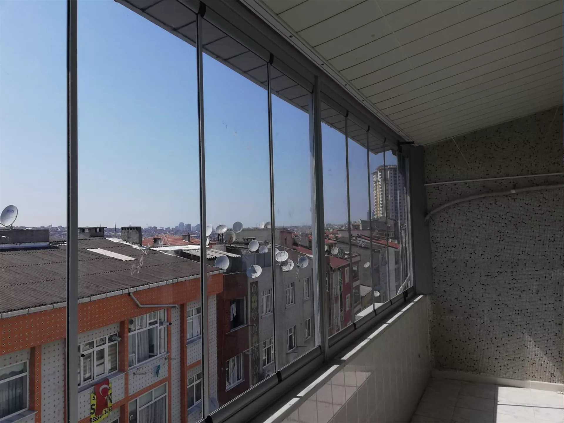 Cam Balkon