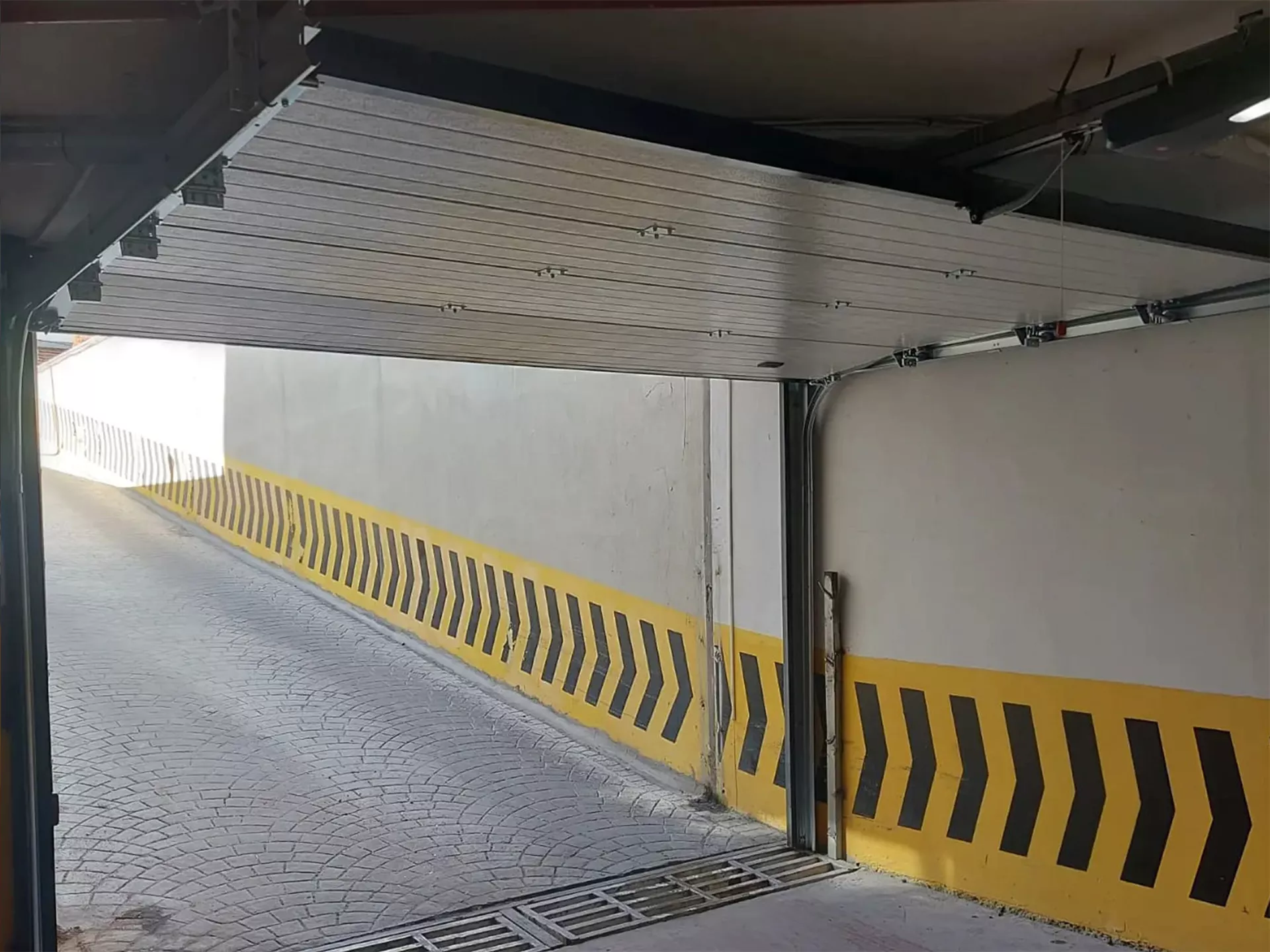 Endüstriyel Kapı